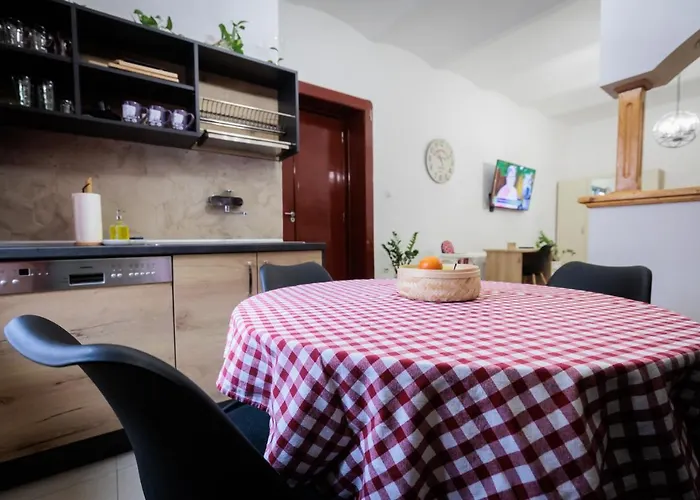 Apartments Pia